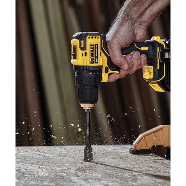 ATOMIC 20V MAX Cordless Brushless 1/2 in. Drill/Driver Kit, Reciprocating  Saw, (1) 4.0Ah Battery, and Tough System