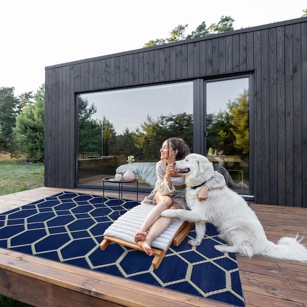 Miami Navy Creme 8 ft. x 10 ft. Reversible Recycled Plastic Indoor/Outdoor Area Rug-Floor Mat