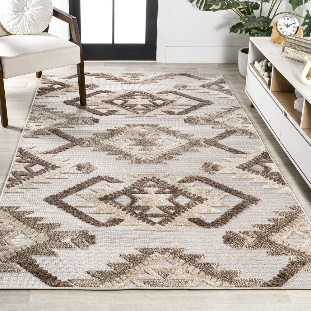 Ivory and Brown Geometric Synthetic 4' x 6' Indoor/Outdoor Rug