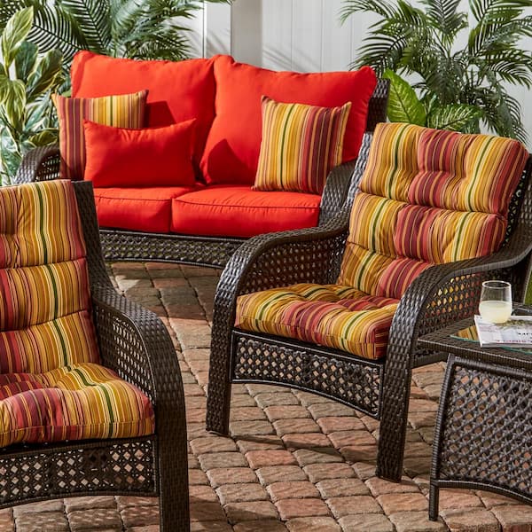 https://images.thdstatic.com/productImages/758f2851-038f-4873-b35f-2c6c89466f94/svn/greendale-home-fashions-outdoor-dining-chair-cushions-oc6809s2-kinnabari-fa_600.jpg