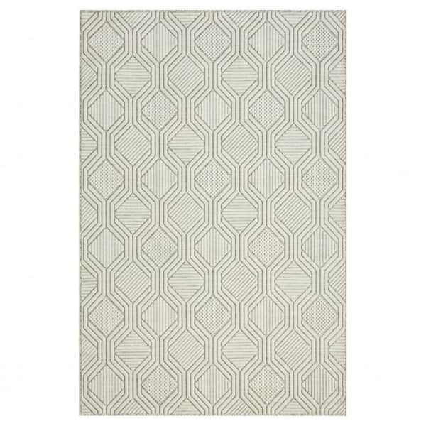 HomeRoots Gray, Ivory 5 ft. x 7 ft. Woven Polypropylene Rectangle Indoor/Outdoor Area Rug