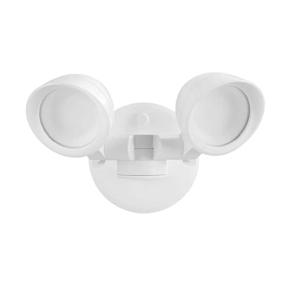 15-Watt 1400 Lumen Switch Activated White Dusk to Dawn Integrated LED Flood Light