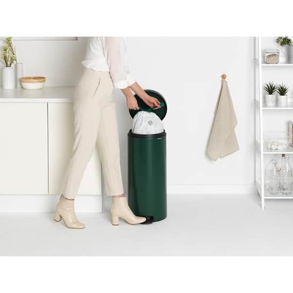 Brabantia NewIcon 8 Gallon (30L) Pine Green Steel Step On Trash Can 304088  - The Home Depot