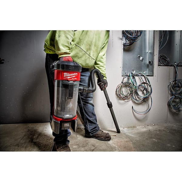 Milwaukee - M18 Fuel 18-Volt Lithium-Ion Brushless Cordless 1 Gal. 3-in-1 Backpack Vacuum Kit and One 8.0 Ah Battery and Accessories