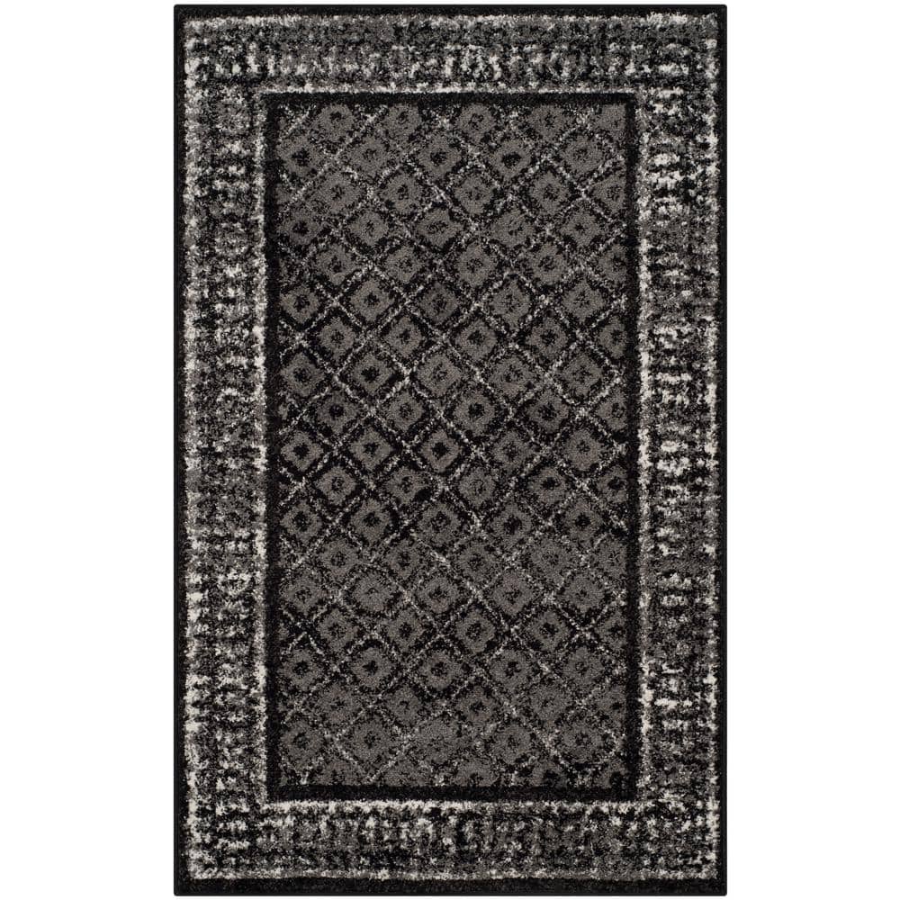 Black and Silver Diamond Pattern Rectangular Synthetic Rug 3' x 5'