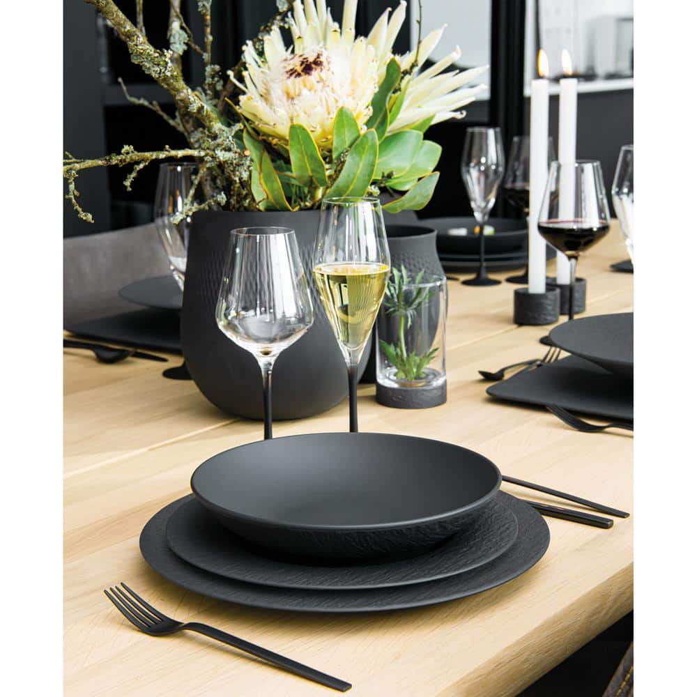 Black Porcelain 12-Piece Round Dinnerware Set