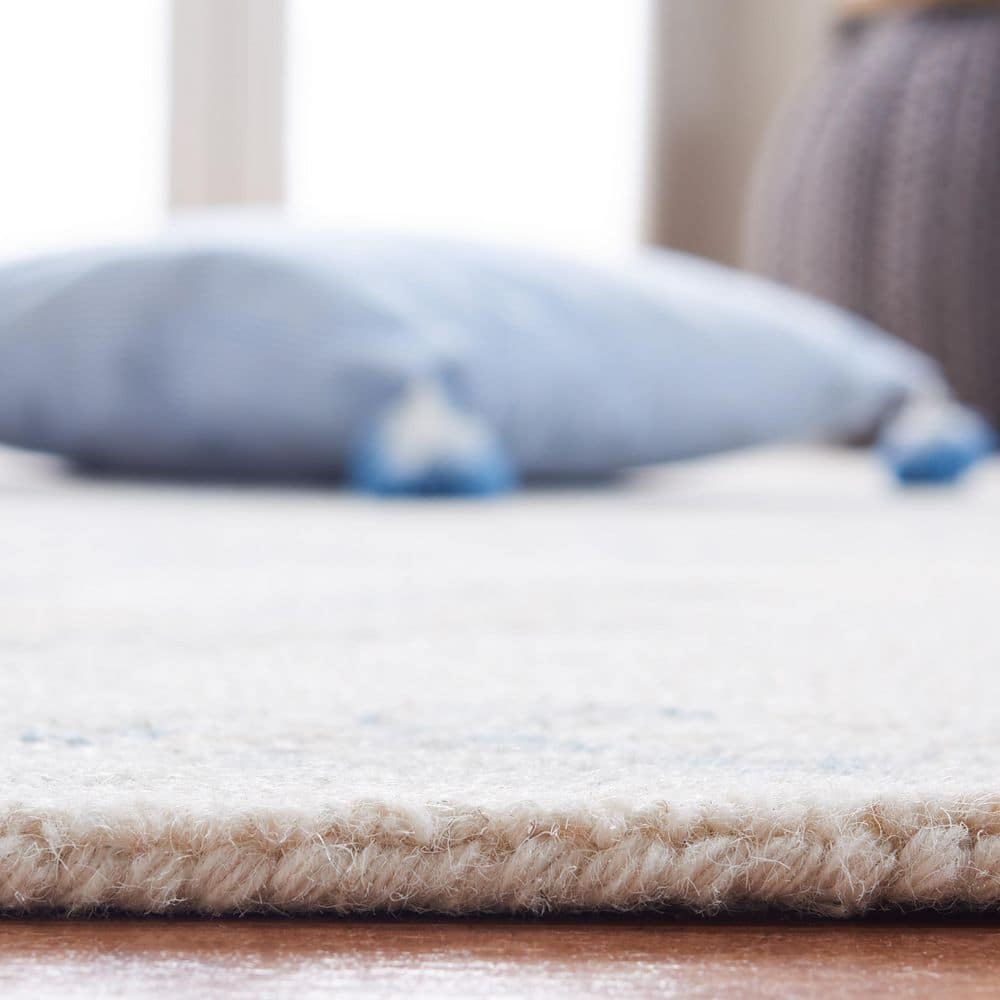 Elegant Ivory Medallion Tufted Wool Runner Rug 2'3" x 9'