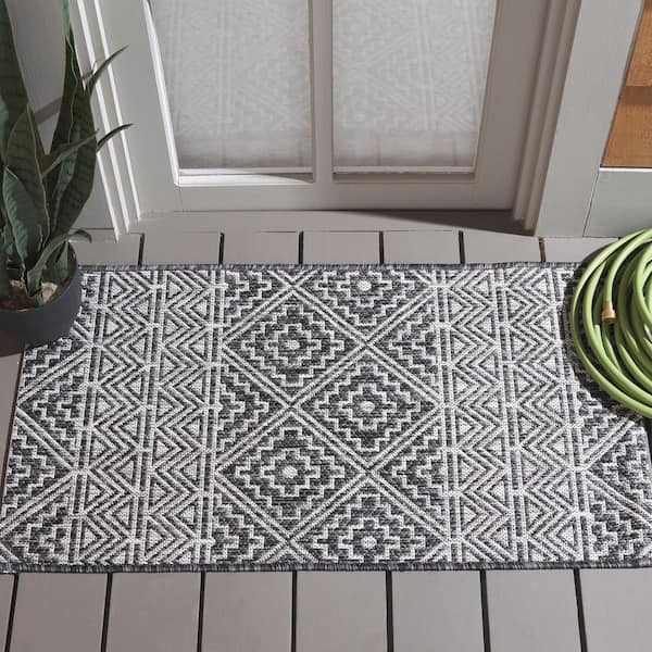 Courtyard Black/Gray 2 ft. x 4 ft. Tribal Diamond Chevron Indoor/Outdoor Area Rug