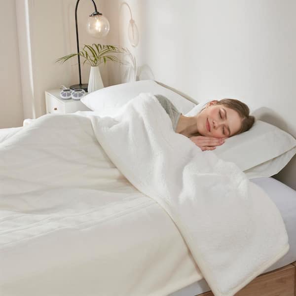 Fleece to Sherpa Ivory Fleece King Electric Blanket