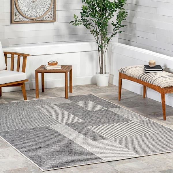 Ellowyn Geometric Grey 4 ft. x 6 ft. Indoor/Outdoor Area Rug