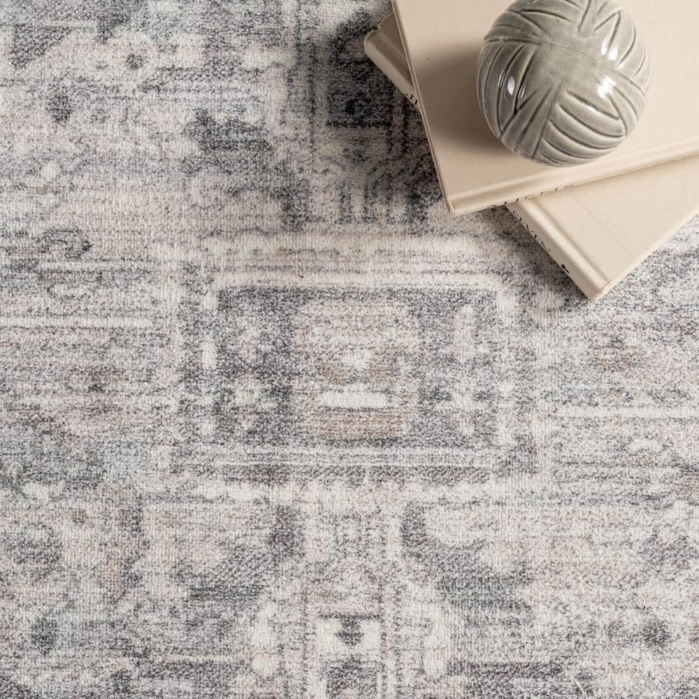 Brielle Gray Vintage Medallion Machine Washable Area Rug
