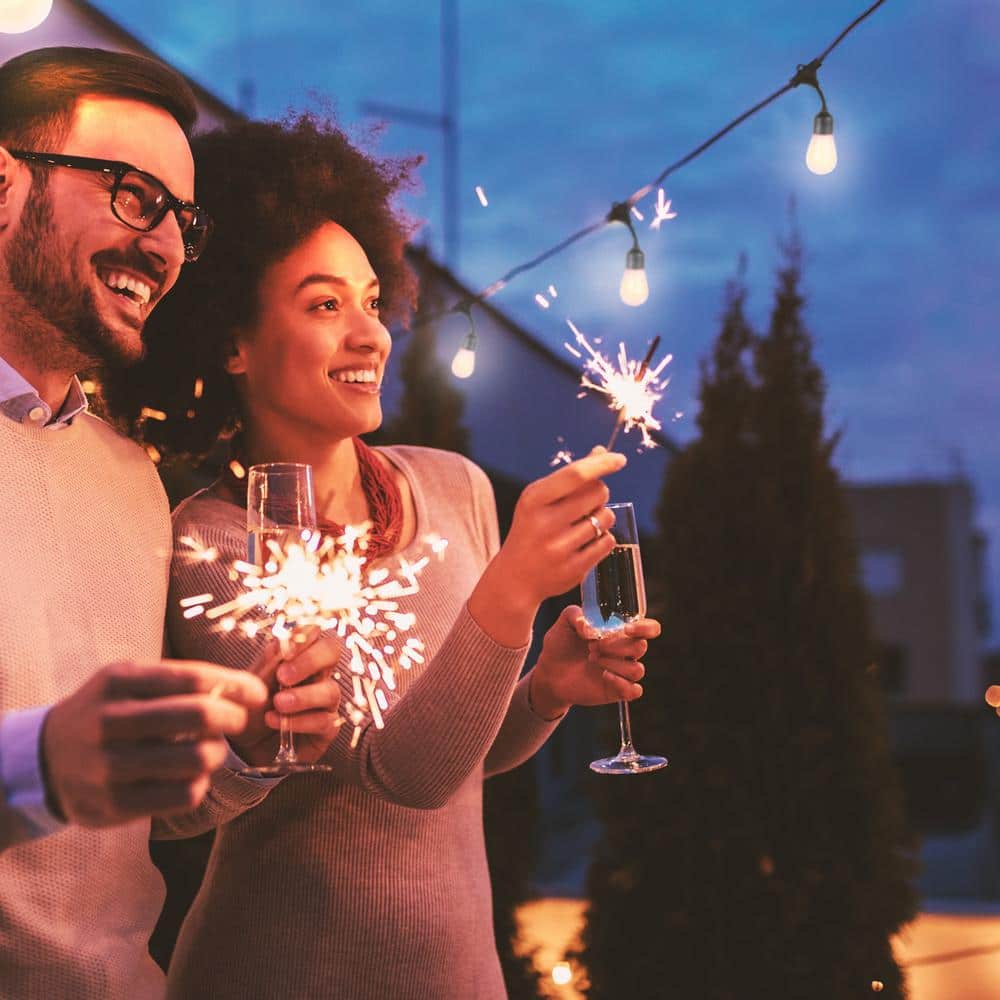Warm White Solar Powered LED Outdoor String Lights with Flame Bulbs