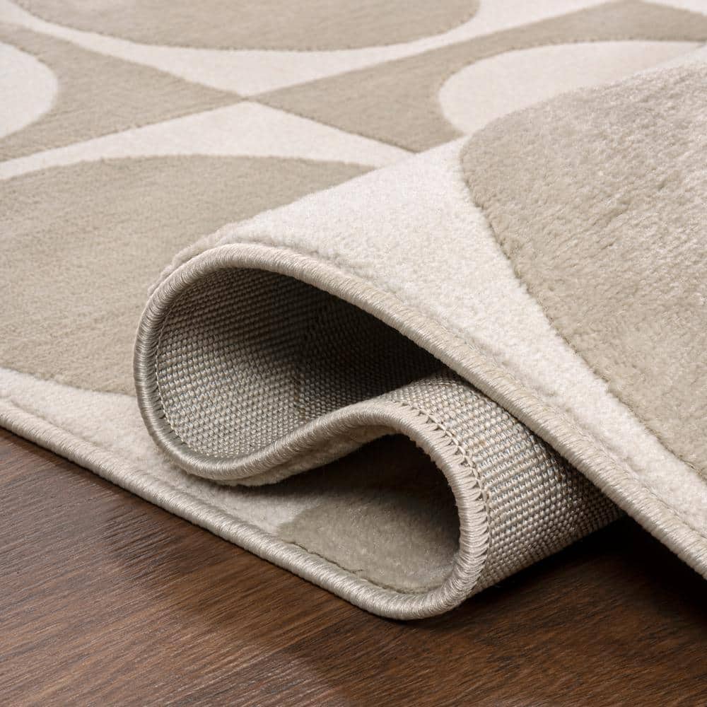 Beige and Cream Geometric High-Low 3' x 5' Area Rug