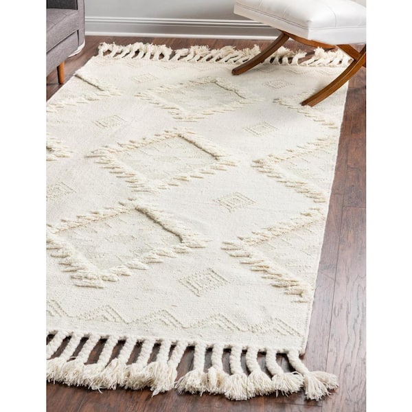 Mesa Ivory 5 ft. x 8 ft. Area Rug