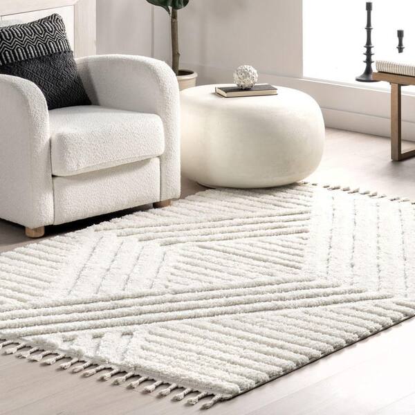 nuLOOM Ellie Traverse Shag 2.6 ft. x 6 ft. Ivory Indoor Area Rug