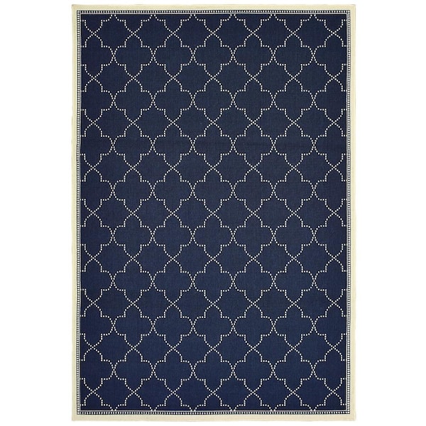 AVERLEY HOME Sienna Navy/Ivory 5 ft. x 8 ft. Quatrefoil Indoor/Outdoor Patio Area Rug