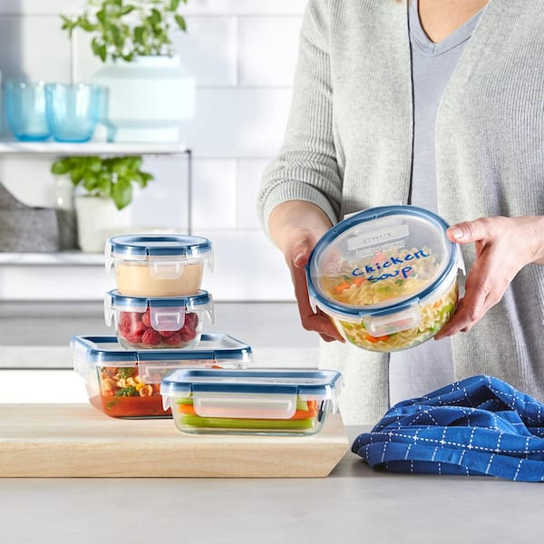 https://images.thdstatic.com/productImages/76440dac-abbb-4b1c-82d2-65d8a4103288/svn/clear-and-blue-pyrex-food-storage-containers-1143008-4f_600.jpg