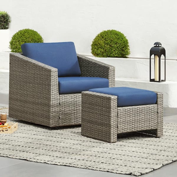 Spruce & Spring Cyril Grey Fabric 360° Swivel Wicker Accent Chair with Blue Cusions with Ottomans for Living Room or Backyard