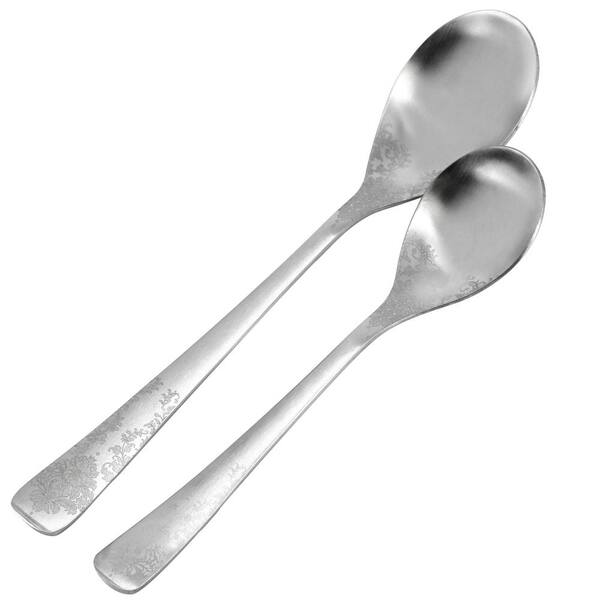 https://images.thdstatic.com/productImages/76507969-f854-4311-9b73-4a1a6ef888e2/svn/silver-gibson-home-flatware-sets-985121079m-4f_600.jpg
