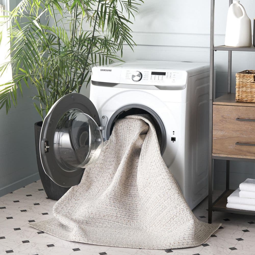 https://images.thdstatic.com/productImages/76592acd-7f18-4afe-8164-405cbbcd580d/svn/ivory-light-gray-safavieh-area-rugs-bra201a-8ov-31_1000.jpg