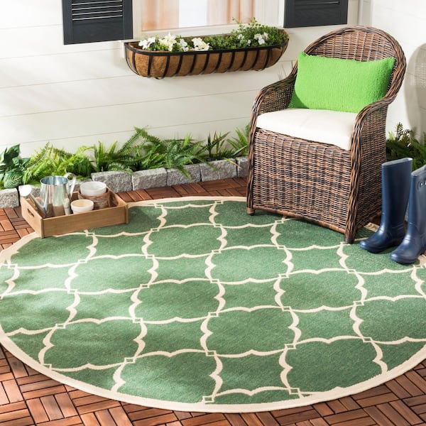 Beach House Green/Creme 7 ft. x 7 ft. Round Trellis Geometric Indoor/Outdoor Area Rug
