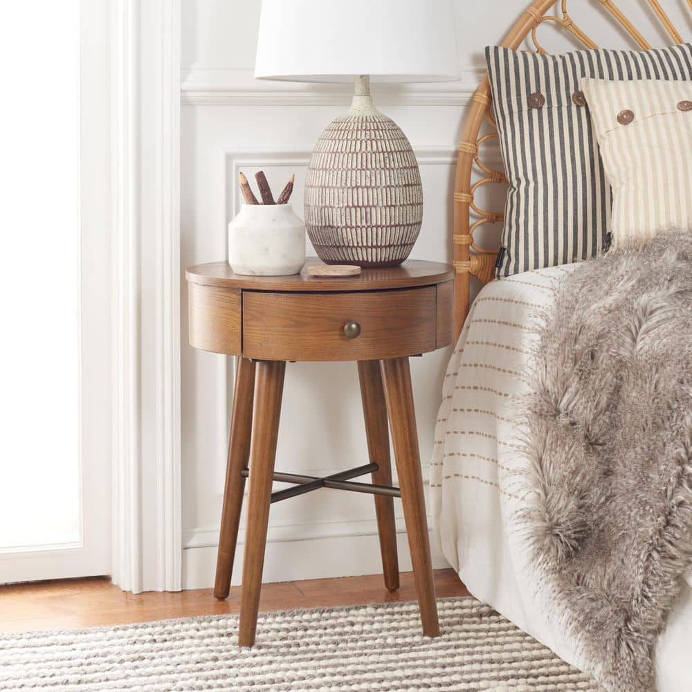 Scully Medium Oak/Antique Gold 1-Drawer Nightstand