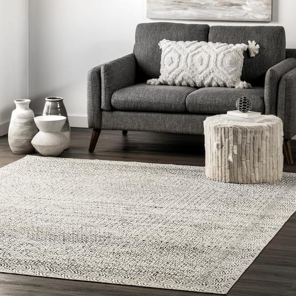 Hart Machine Washable Gray 2 ft. x 3 ft. Abstract Tribal Doormat Accent Rug