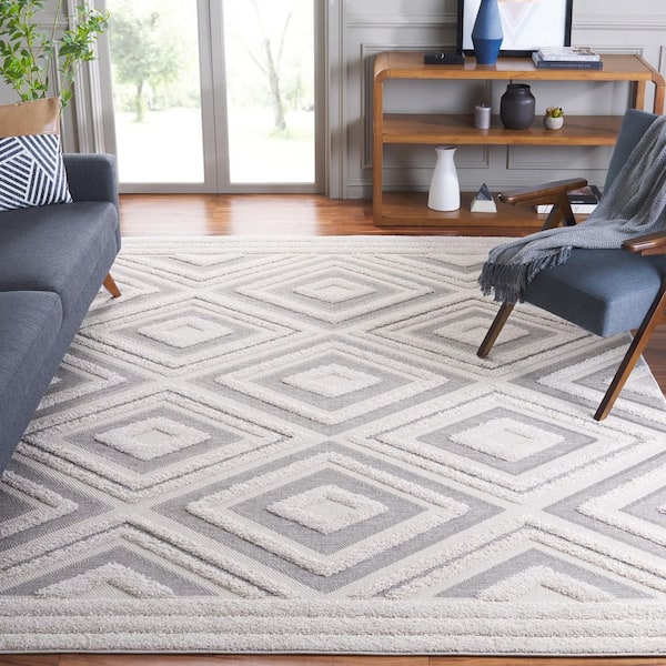 Cottage Ivory/Gray 7 ft. x 7 ft. High-Low Diamond Indoor/Outdoor Square Area Rug