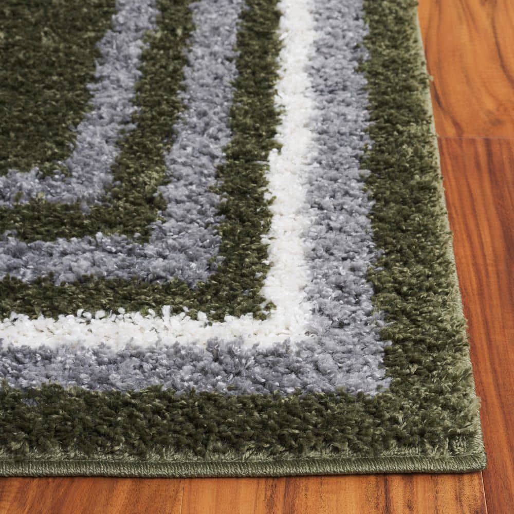 Green Square Tufted Shag Wool Area Rug, 6'7"