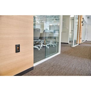 Hinkley Landscape Lighting Luna Horizontal 120v 3000K LED Step Light, Satin Black