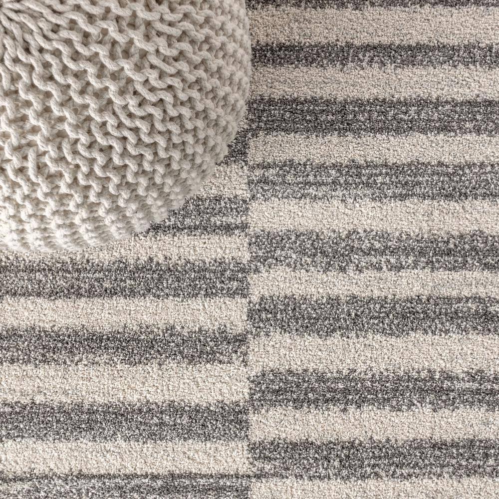 Modern Stripe Gray and Ivory Synthetic 3' x 5' Area Rug