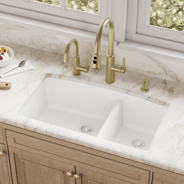 Undermount Quartz Composite 32 in. 60/40 Double Bowl Kitchen Sink in White