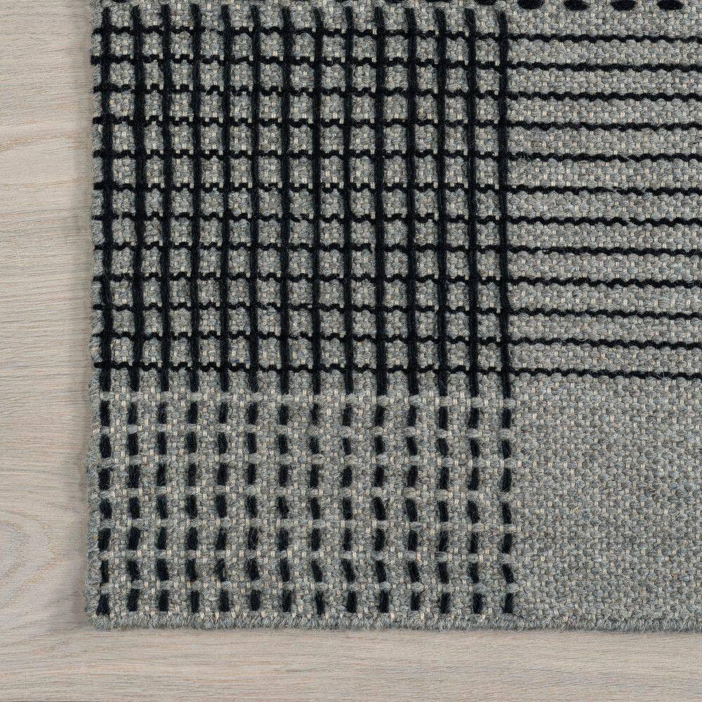 Handmade Gray Wool Plaid Rectangular Area Rug, 6' x 9'