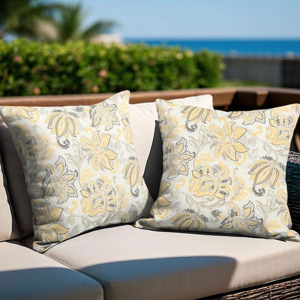 17.3 in. x 17.3 in. Patio Square Outdoor Throw Pillow in Ink-Style Floral (2-Pack)