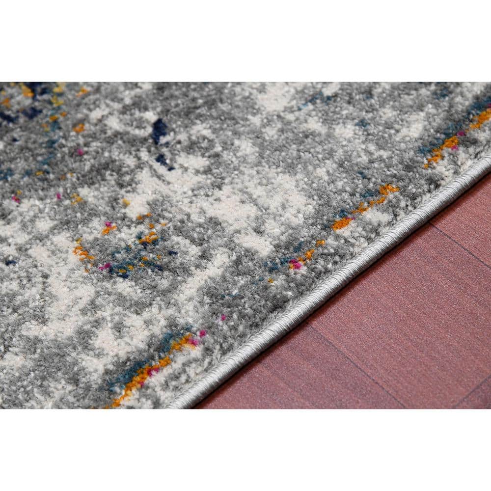 Gray Rectangular 5' x 7' Synthetic Stain-Resistant Area Rug