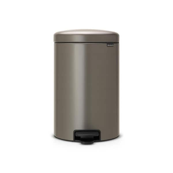 NewIcon Step Can, 5.3 Gal. (20 l), Plastic Bucket - Platinum