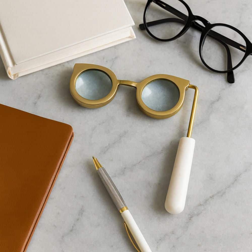 White/Gold 7.5 in. x 1 in. Marble Stone Handle Magnifying Glass Luxury Sculpture price history on PriceWatchPro