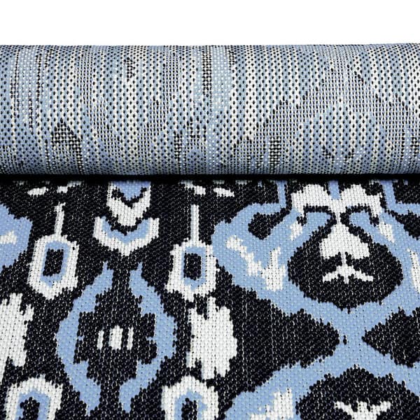 Vera Bradley Ikat Island 5 ft. W x 8 ft. L Indoor/Outdoor Area Rug