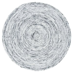 Braided Ivory/Black 6 ft. x 6 ft. Round Striped Area Rug