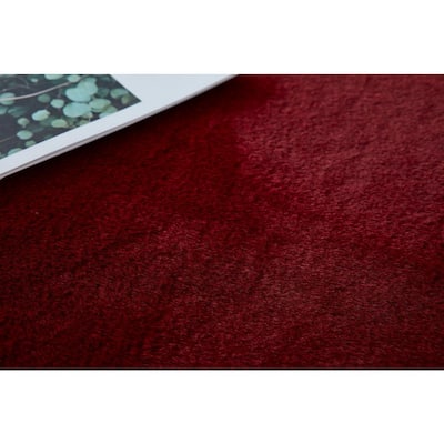 Lily Luxury Red 5 ft. x 7 ft. Chinchilla Faux Fur Polypropylene Area Rug