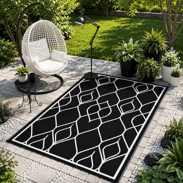 Black and White 5 ft. x 8 ft. Plastic Waterproof Outdoor and Indoor, for Patio, Picnic, Backyard Area Rug