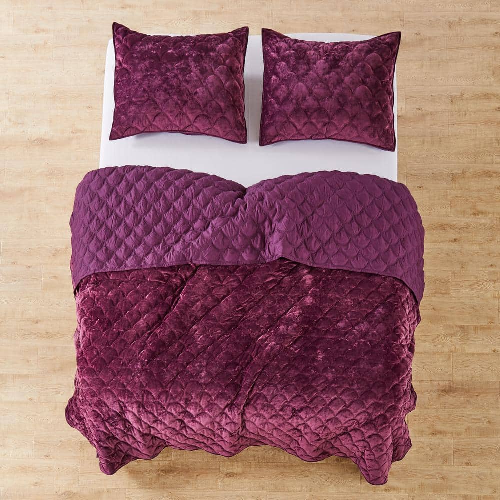 Plum Velvet King Reversible Quilt with Scallop Quilting