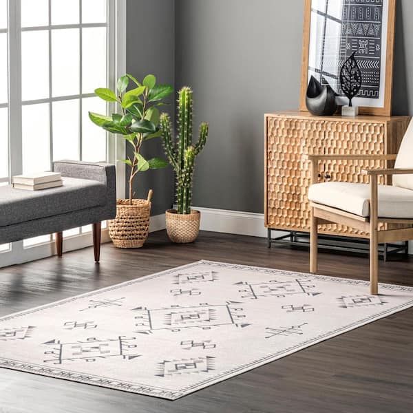 Evalyn Machine Washable Southwestern Motif Cream 8 ft. x 10 ft. Area Rug