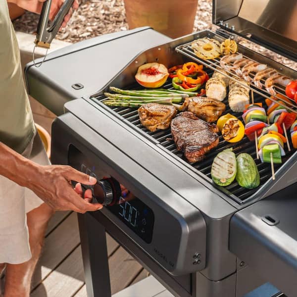 CURRENT Current Model G2A Electric Grill in Ocean 26554003A - The
