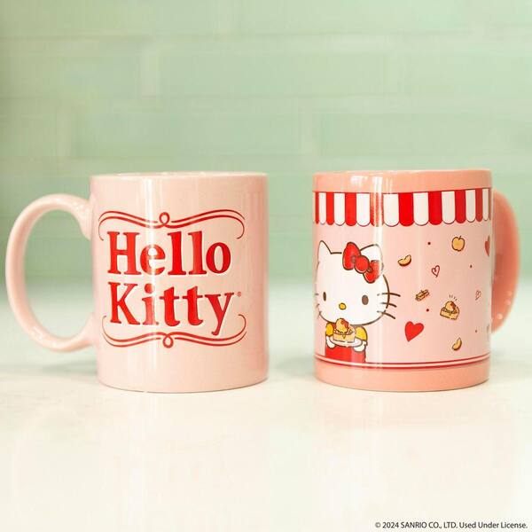 Uncanny Brands Hello Kitty Single Cup Coffee Maker Gift Set with 2