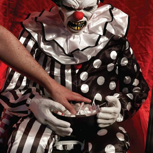 Haunted Hill Farm Hartley the Sitting Scare Clown by Tekky