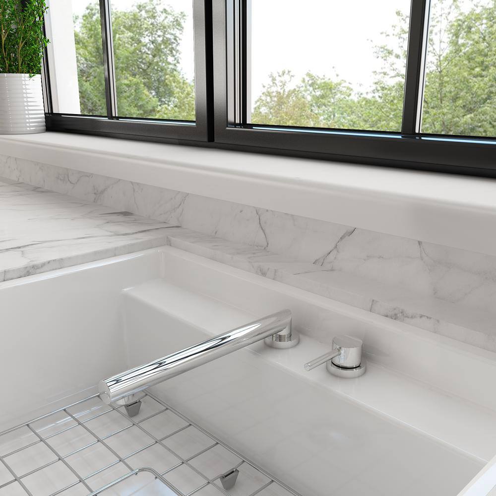 Chrome Single Handle Kitchen Faucet with Pull-out Spray