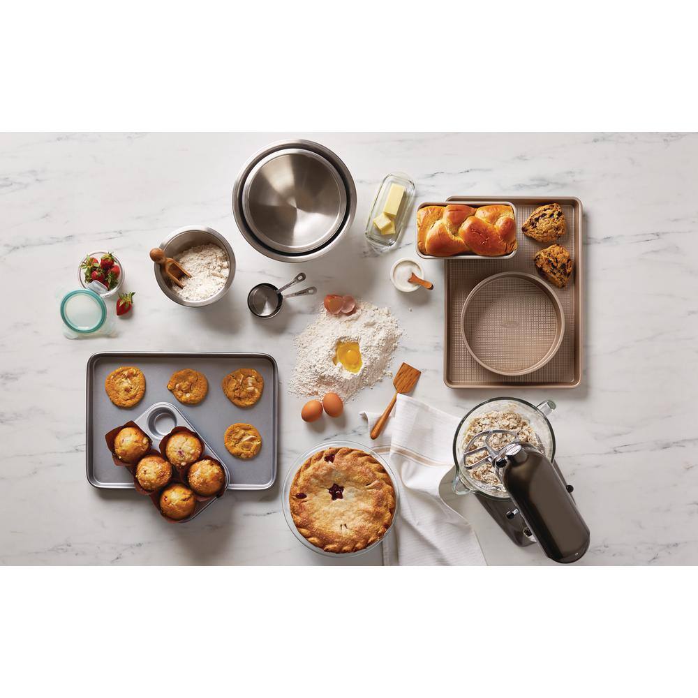 Cuisinart 6-Piece Silver Non-Stick Bakeware Set