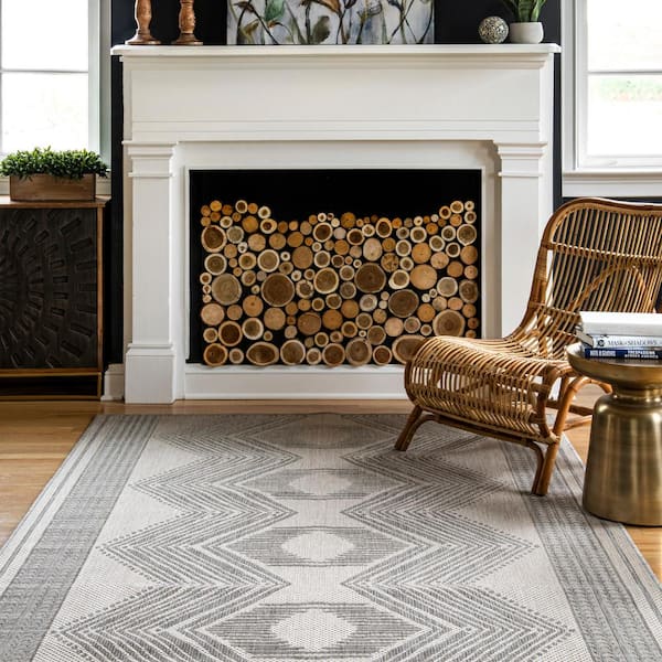 Ranya Tribal Light Grey Doormat 3 ft. 6 in. x 5 ft. Indoor/Outdoor Patio Area Rug