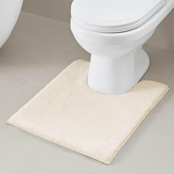 MADISON PARK Signature Marshmallow Ivory 20 in. x 24 in. Contour Bath Mat